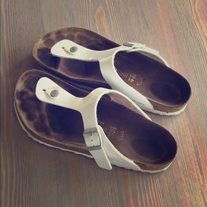 Birkenstock gizeh white